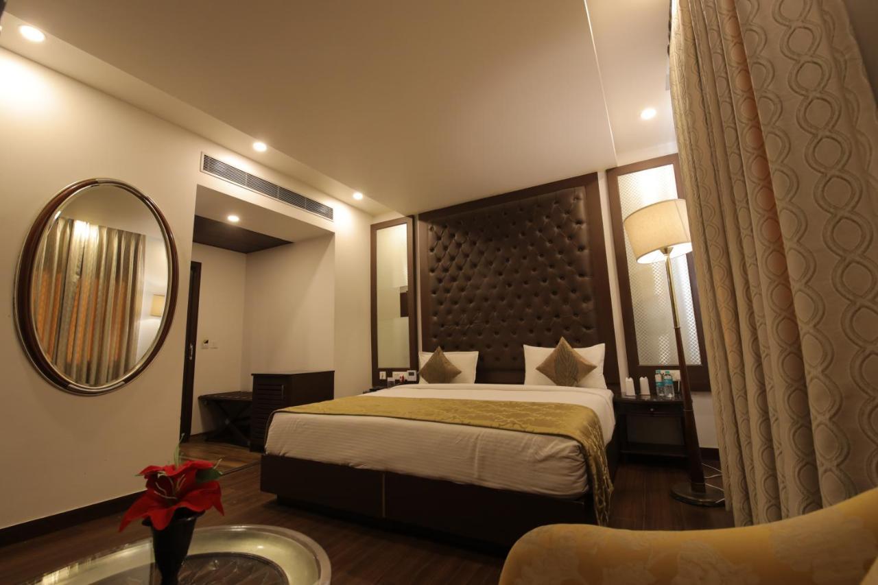 Airport Hotel Bollywood Paradise New Delhi Ngoại thất bức ảnh