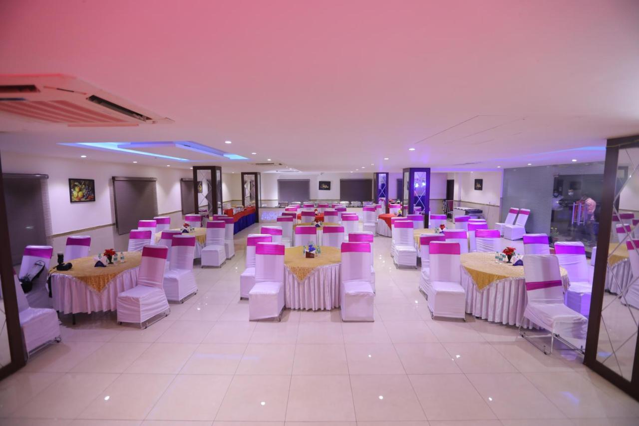 Airport Hotel Bollywood Paradise New Delhi Ngoại thất bức ảnh