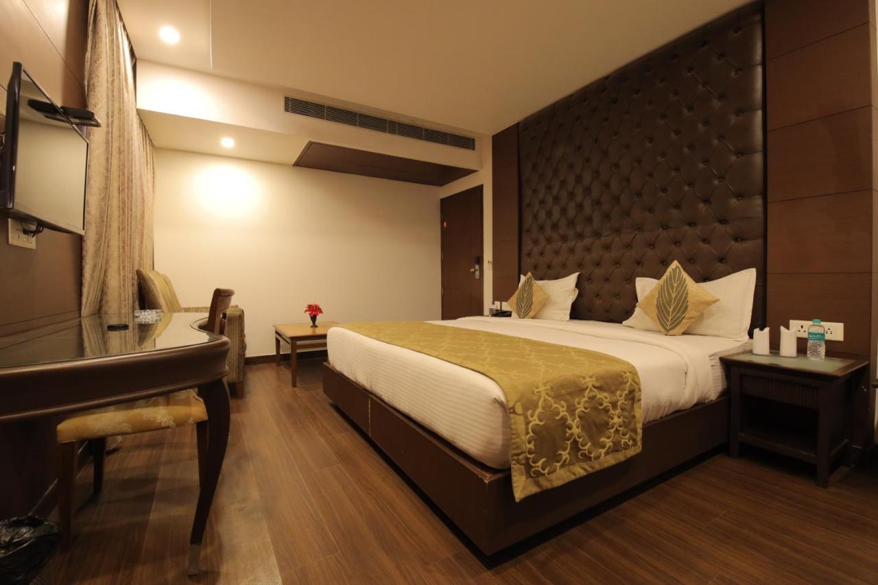 Airport Hotel Bollywood Paradise New Delhi Ngoại thất bức ảnh